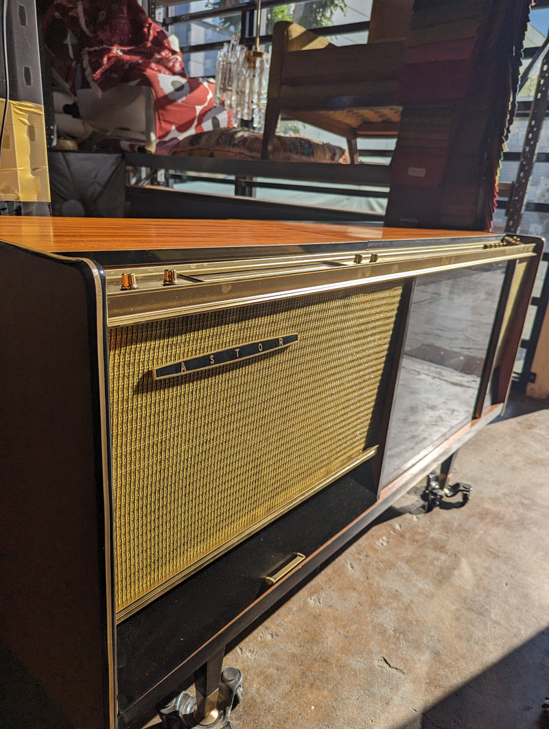 Restoration of Astor Radiogram Model R51G – Vintage Luxury