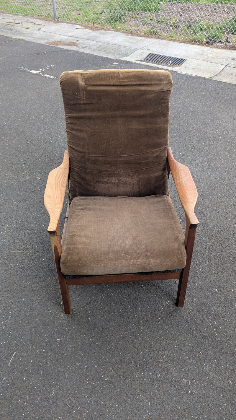 Restoration of mid century chair spring