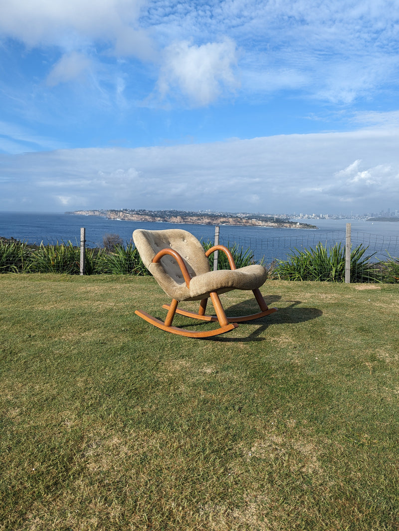 Vintage Arnold Masden clam rocking chair original genuine