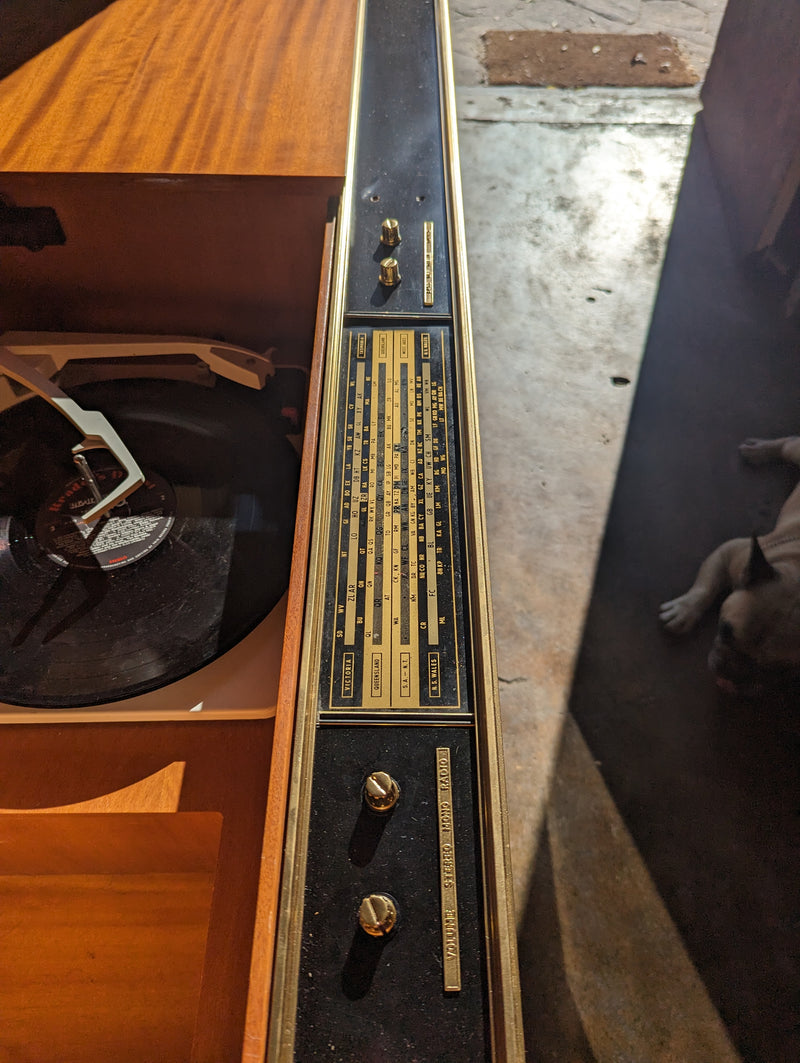 Restoration of Astor Radiogram Model R51G