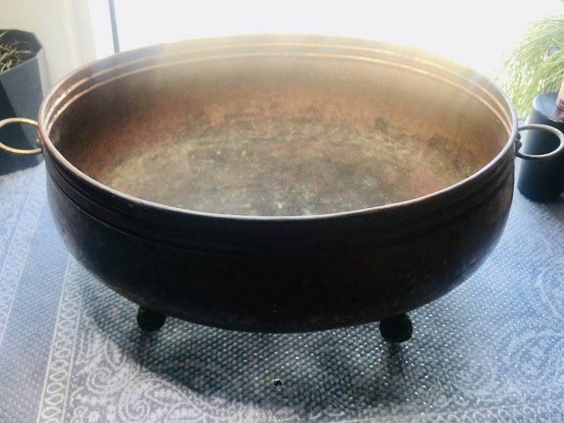 Large copper brass pot lion mask handles paw feet hand made in England antique