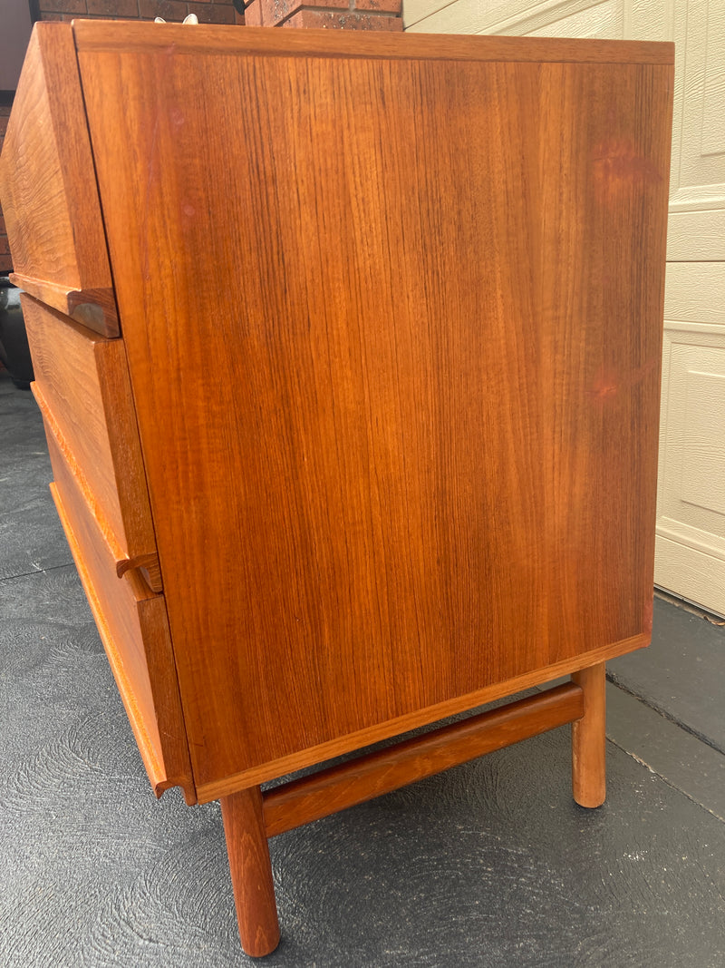 Parker lip sideboard modular bedside tables genuine restored MCM 1960s