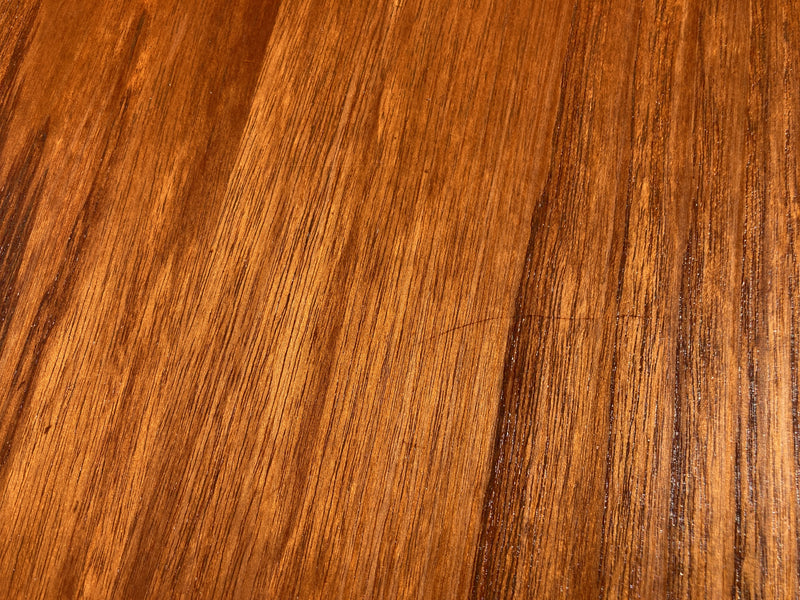 Parker circle extendable circle to oval dining table