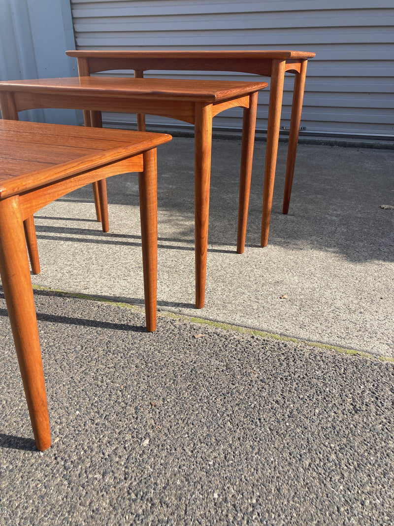 Nest of coffee tables Parker original 1960s genuine blackwood version fully restored