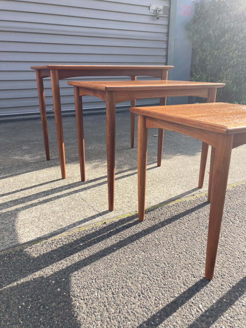 Nest of coffee tables Parker original 1960s genuine blackwood version fully restored