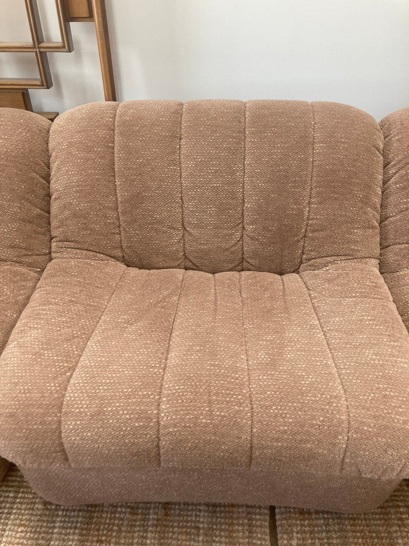 Authentic restored six piece Featherston Numero VII Lounge Suite pair of Ottoman