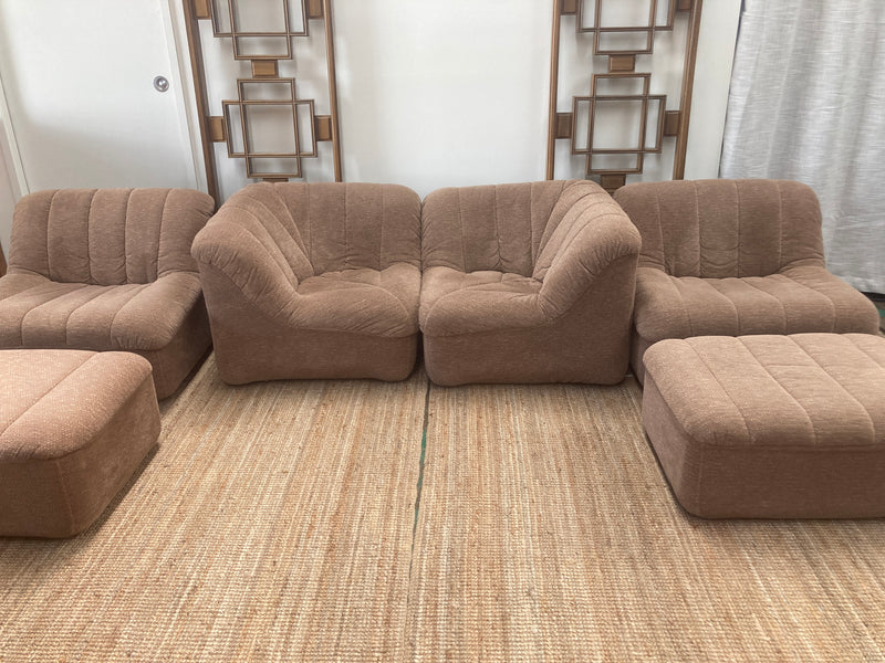 Authentic restored six piece Featherston Numero VII Lounge Suite pair of Ottoman