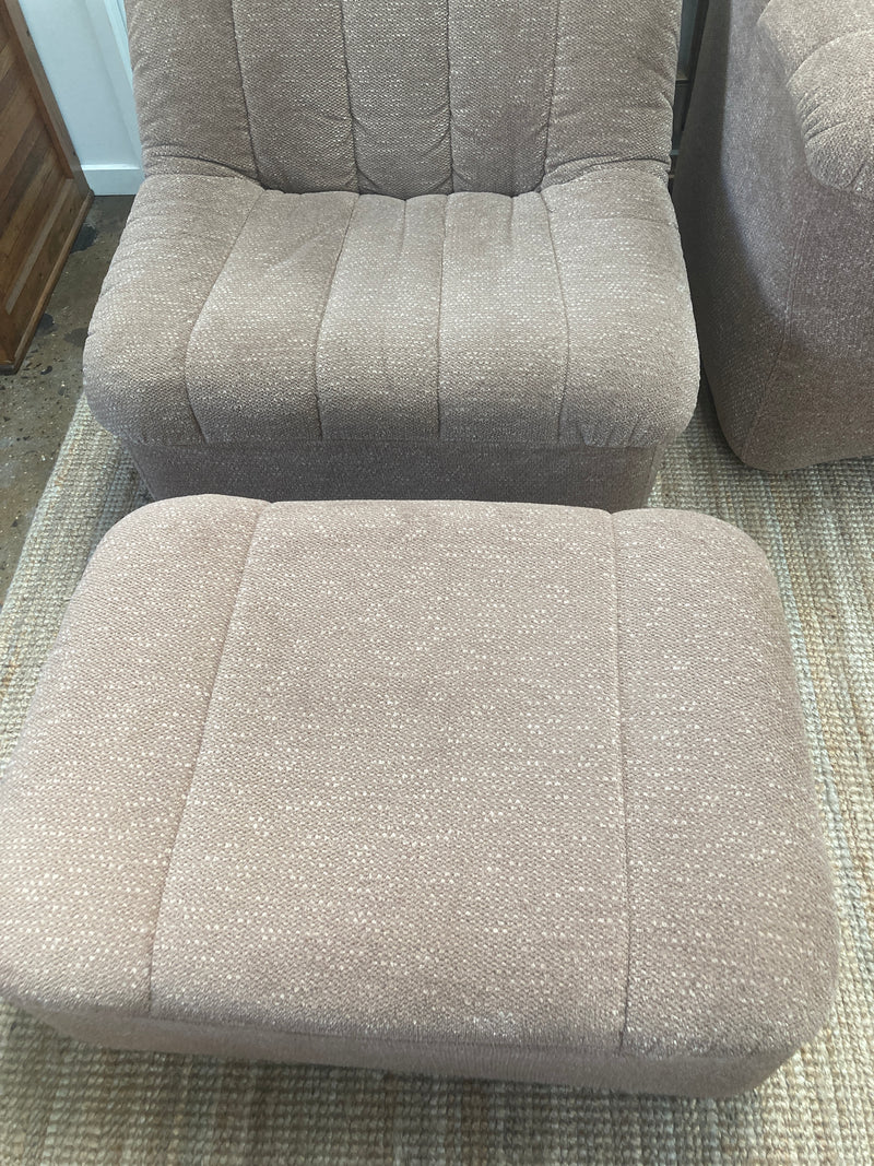 Authentic restored six piece Featherston Numero VII Lounge Suite pair of Ottoman