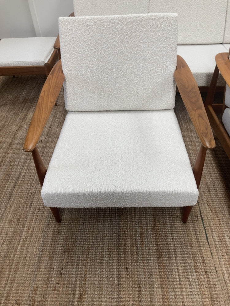 Parker wraparound rattan full set 3 seater couch pair of armchairs pair of ottomans genuine 1960s restored MCM boucle ivory