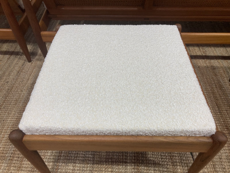 Parker wraparound rattan full set 3 seater couch pair of armchairs pair of ottomans genuine 1960s restored MCM boucle ivory