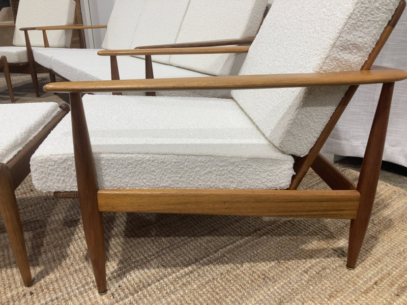 Parker wraparound rattan full set 3 seater couch pair of armchairs pair of ottomans genuine 1960s restored MCM boucle ivory