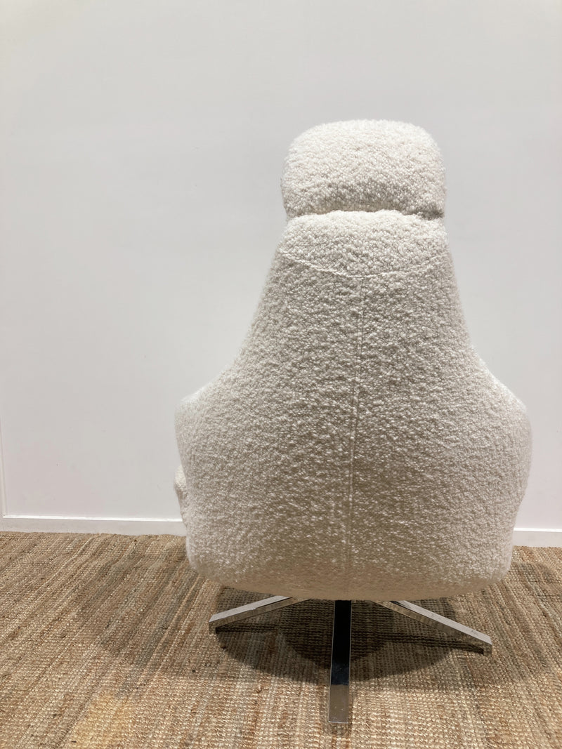 Pre - order MCM space chair b&b Italia style