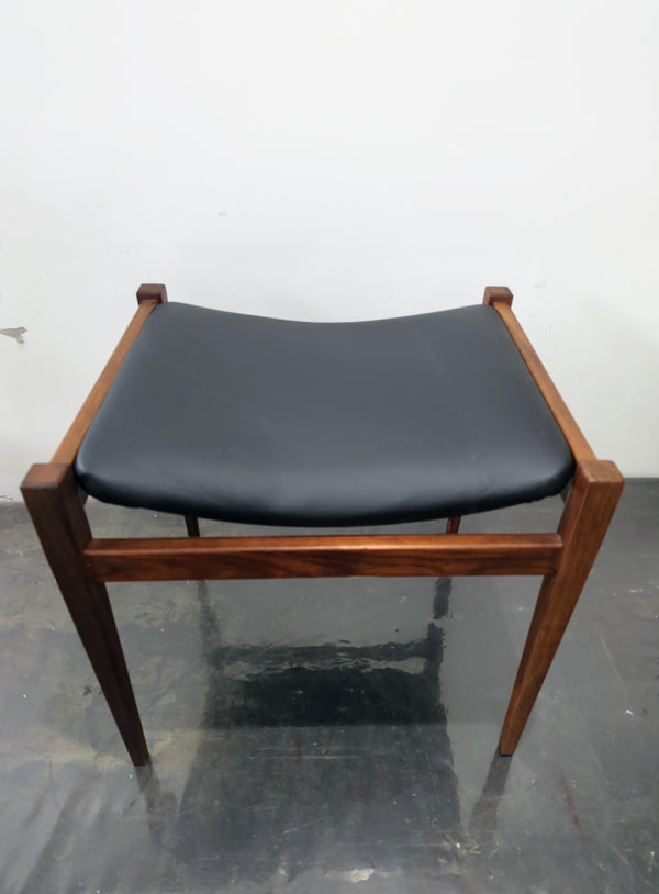 Authentic Parker stool for Nordic dresser table 1960s mustard yellow or black Italian leather