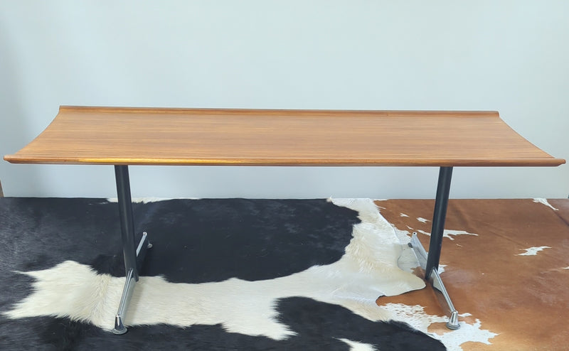 Fully restored Fler Fleredo rectangle lip coffee table chrome metal legs