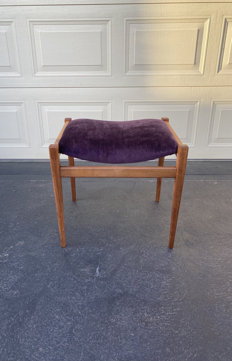 Authentic Parker stool for Nordic dresser table 1960s Shark mingle mangle
