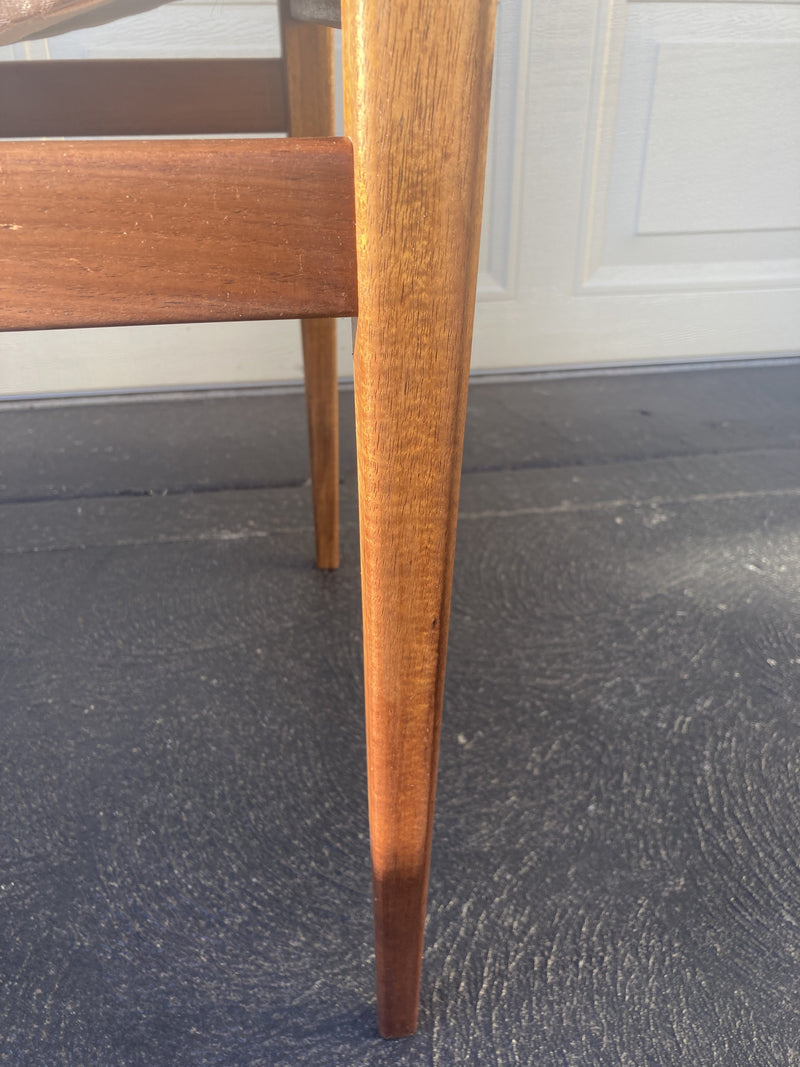 Authentic Parker stool for Nordic dresser table 1960s Shark mingle mangle