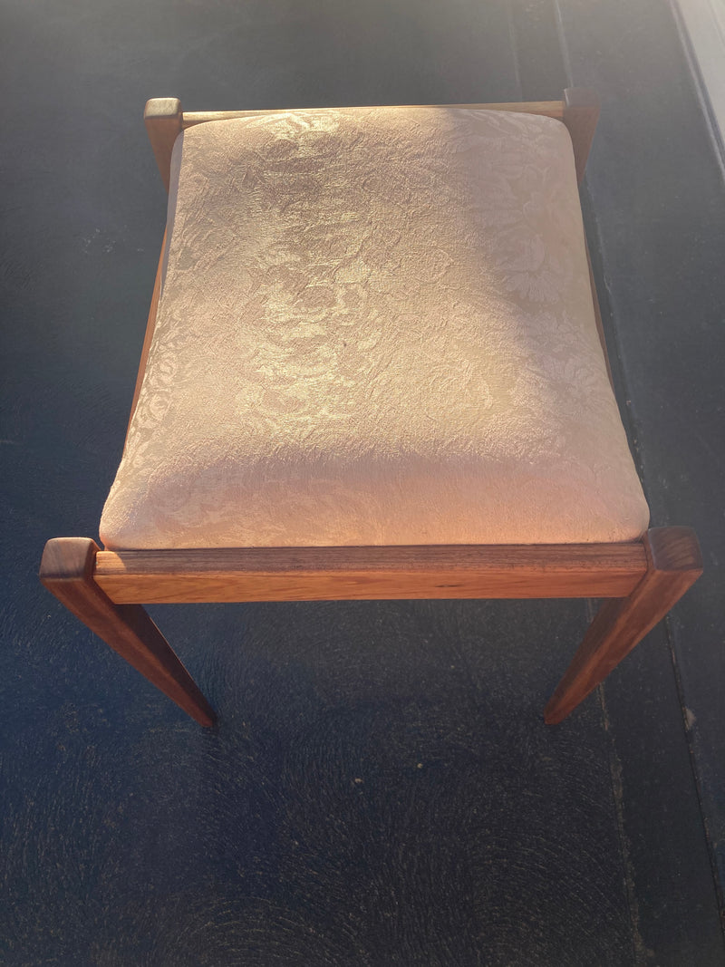 Authentic Parker stool for Nordic dresser table 1960s floral or baron plum/Purple