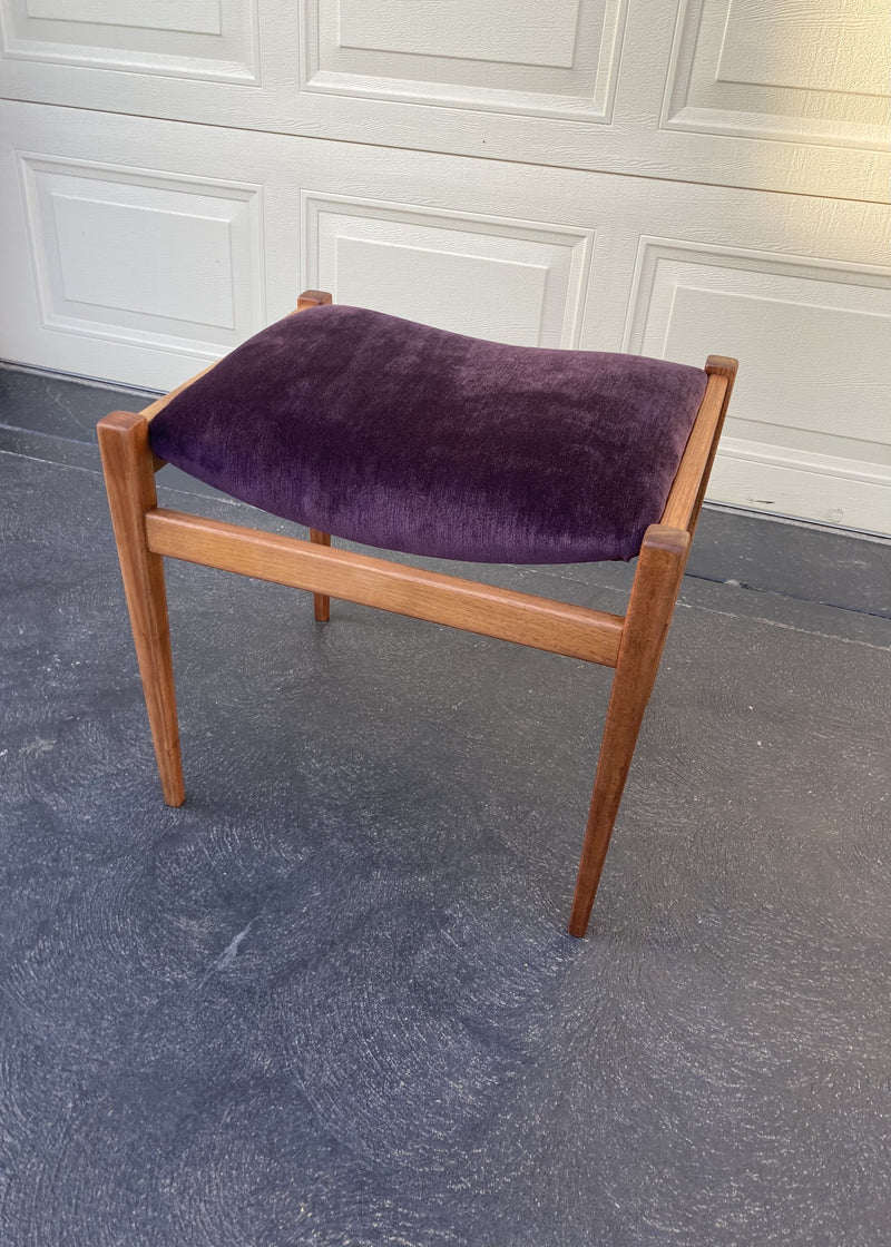 Authentic Parker stool for Nordic dresser table 1960s Shark mingle mangle
