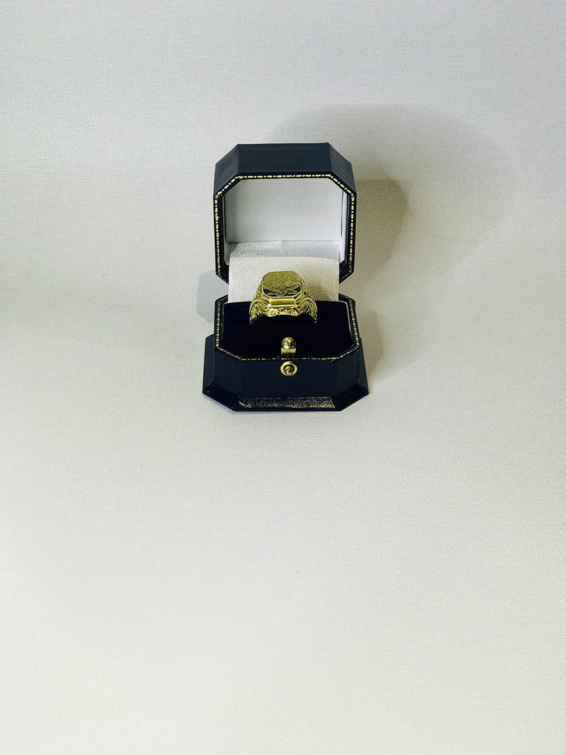 18ct yellow gold gents signet ring size V vintage polished