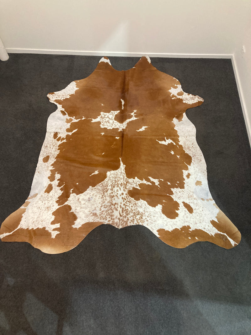 Cow Hide authentic genuine Hereford extra large Italy