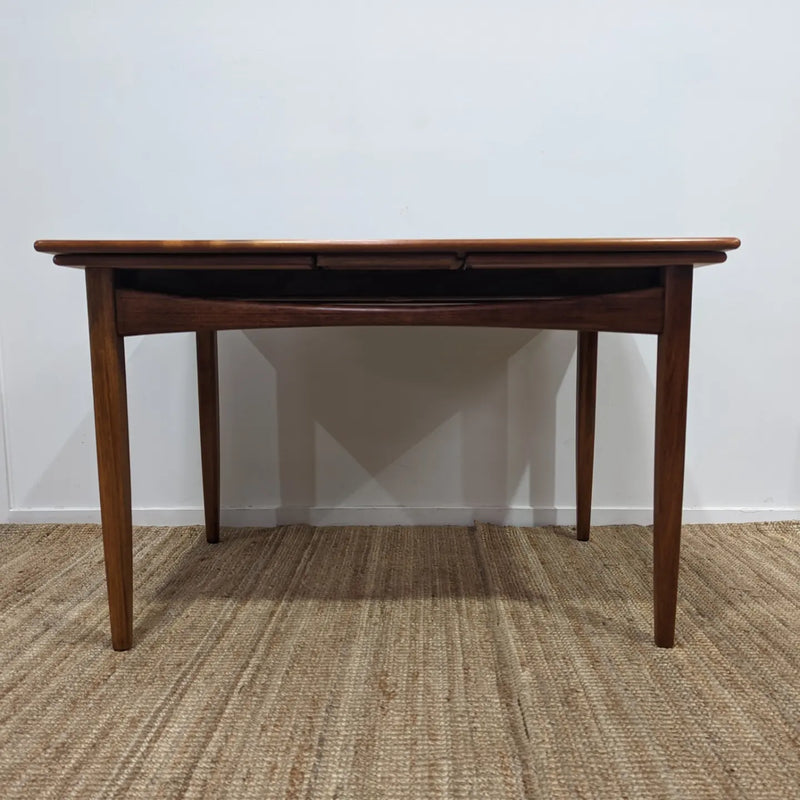 MCM extendable table teak fully restored by Scope Furniture