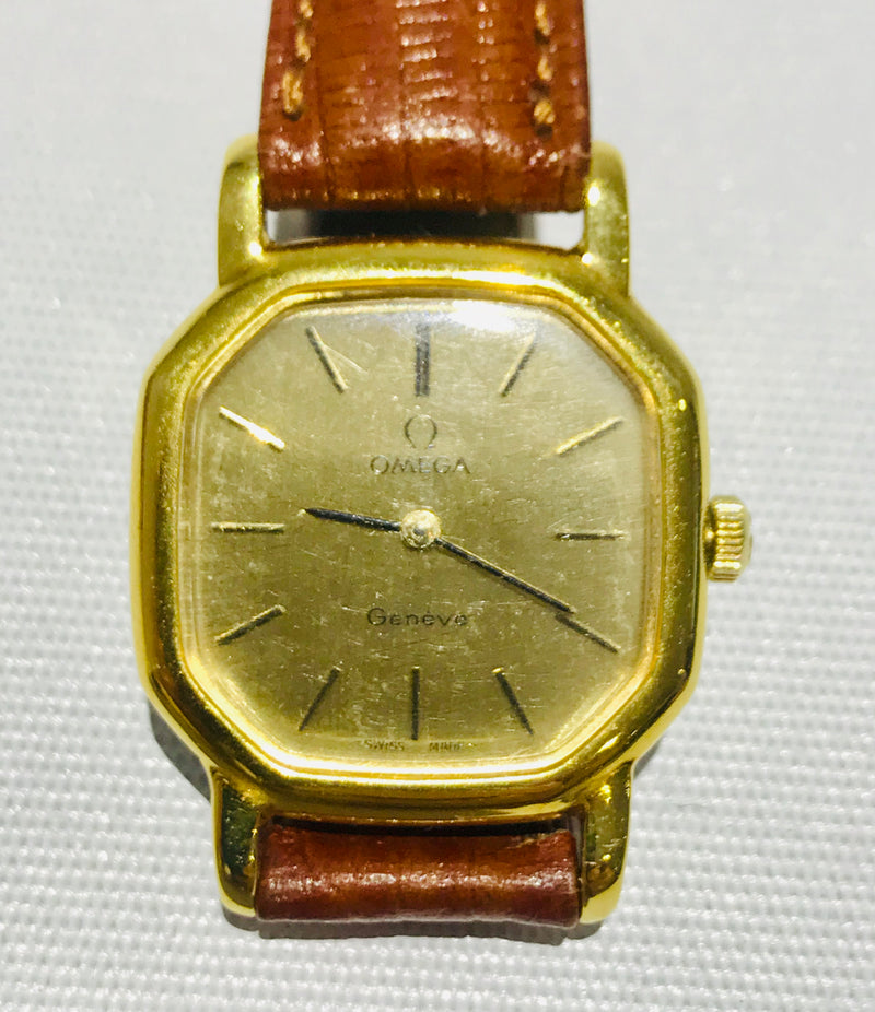 Omega Geneve gold plated hand wind ladies womens watch original box 9ct gold lugs Cal 625 17 Jewels