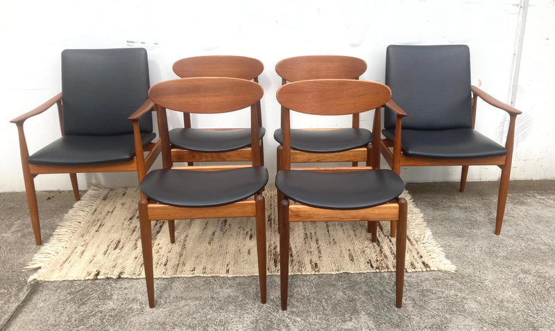 Authentic Parker chairs (4 x spade chairs 107 and 2 carvers) fully restored black vinyl full dining suite set