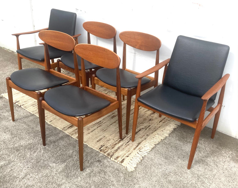Authentic Parker chairs (4 x spade chairs 107 and 2 carvers) fully restored black vinyl full dining suite set