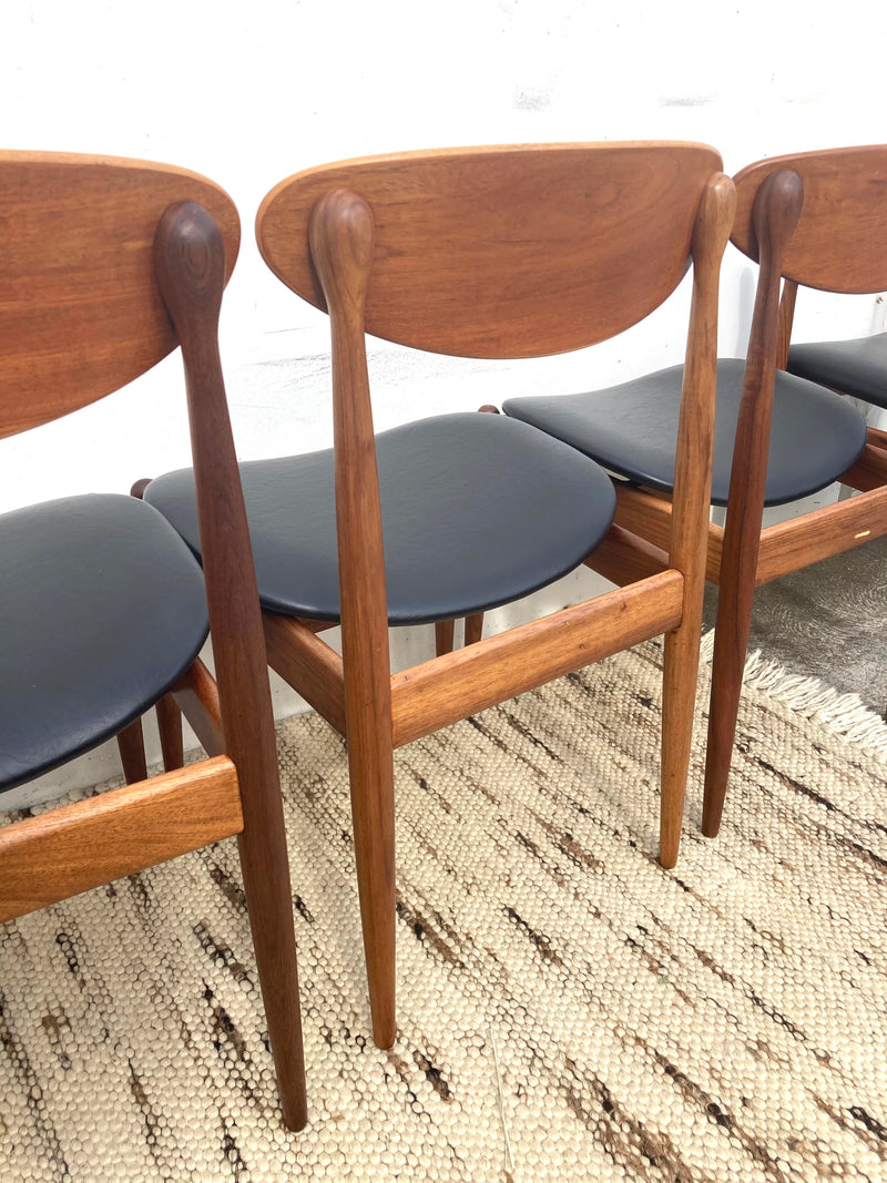 Authentic Parker chairs (4 x spade chairs 107 and 2 carvers) fully restored black vinyl full dining suite set