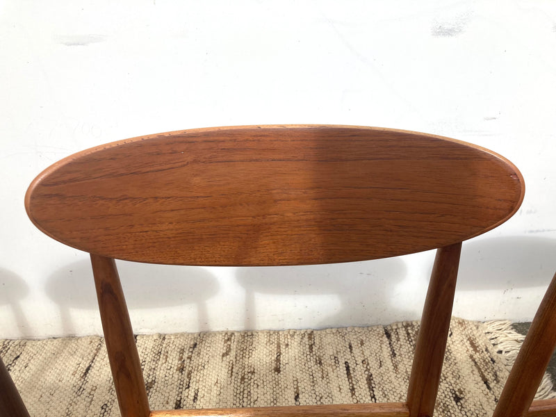 Authentic Parker chairs (4 x spade chairs 107 and 2 carvers) fully restored black vinyl full dining suite set