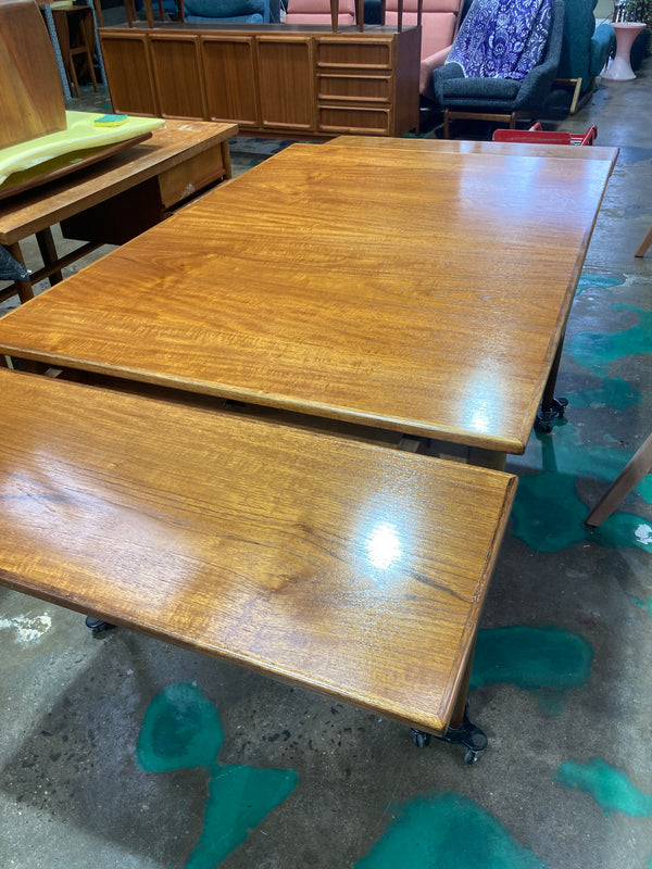 Authentic Chiswell rectangle dining table MCM retro extendable drop 1960s