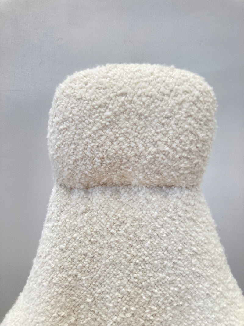 Pre - order MCM space chair b&b Italia style
