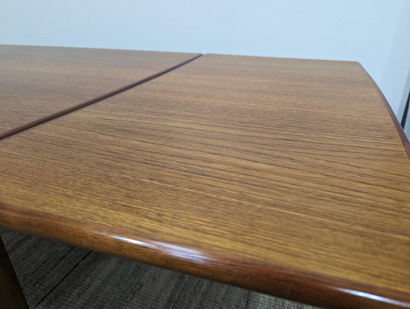 MCM extendable table teak fully restored by Scope Furniture