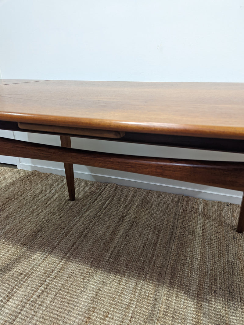 MCM extendable table teak fully restored by Scope Furniture