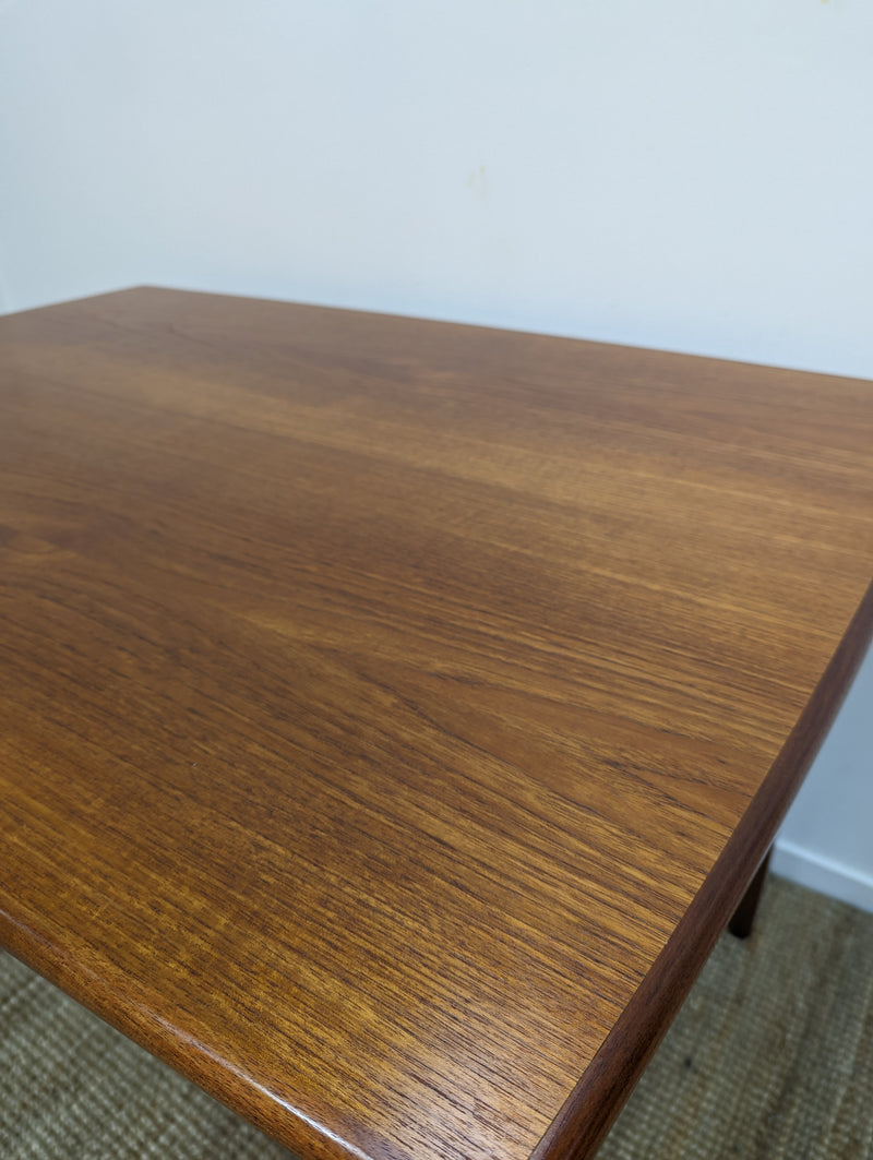 MCM extendable table teak fully restored by Scope Furniture