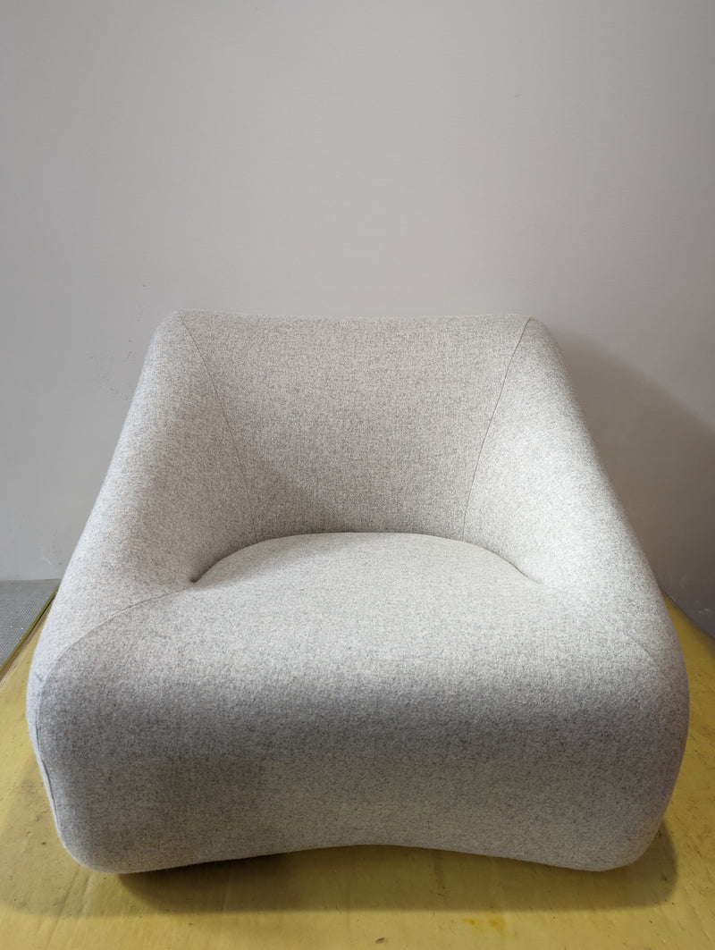 Authentic Featherston Uniroyal Numero 1V IV lowback armchair Kvadrat wool off grey off white