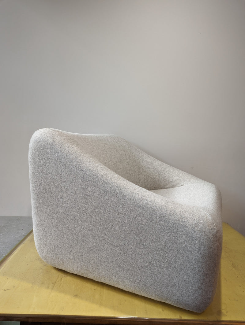 Authentic Featherston Uniroyal Numero 1V IV lowback armchair Kvadrat wool off grey off white