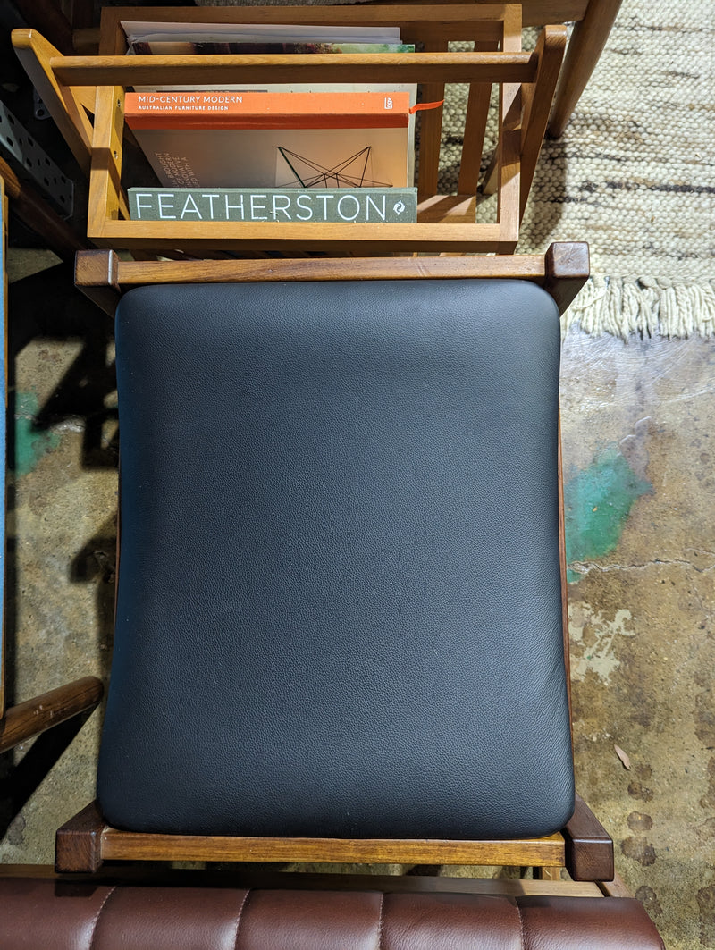 Authentic Parker stool for Nordic dresser table 1960s mustard yellow or black Italian leather