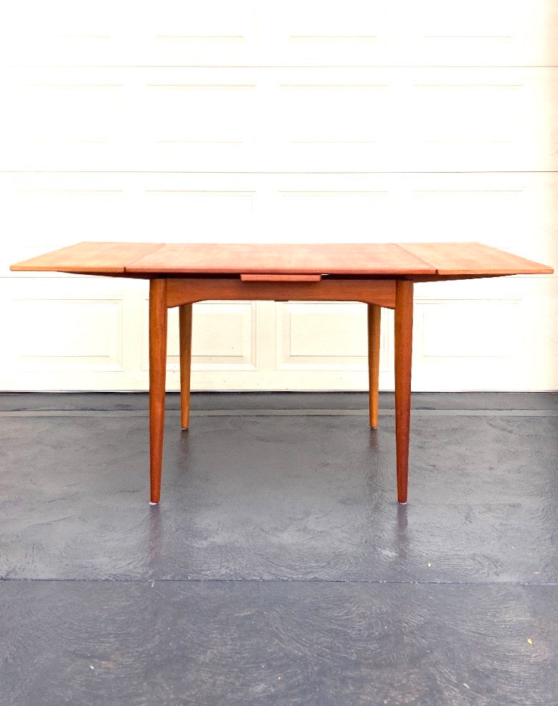 Parker 1960s extendable drop leaf square to rectangle table mcm