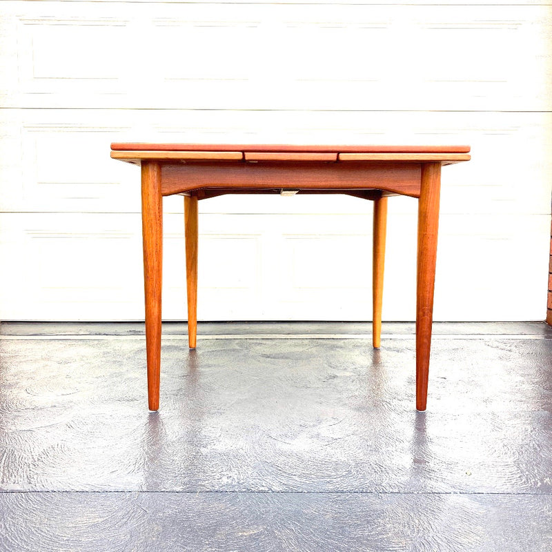 Parker 1960s extendable drop leaf square to rectangle table mcm