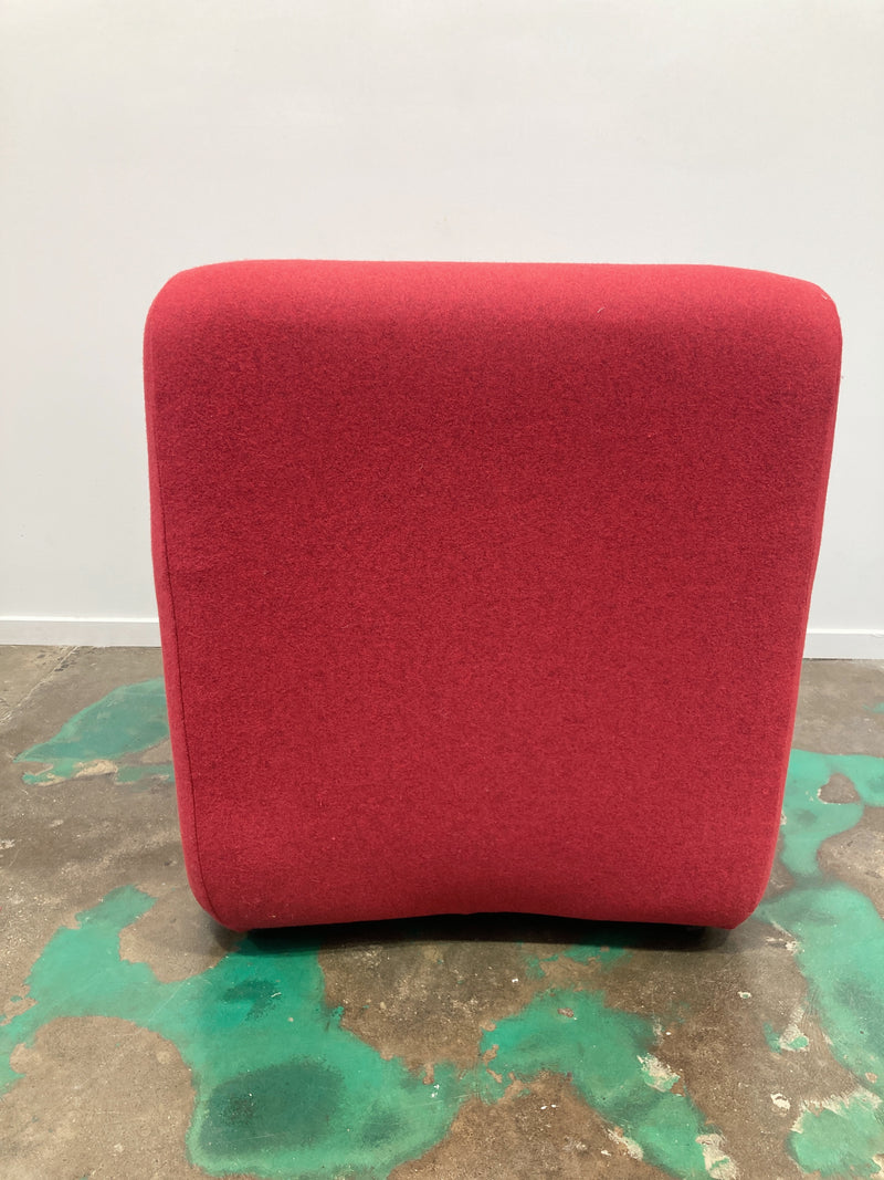 Authentic Featherston Uniroyal Numero 1V IV highback armchair red/pink matching ottoman Kvadrat wool fabric