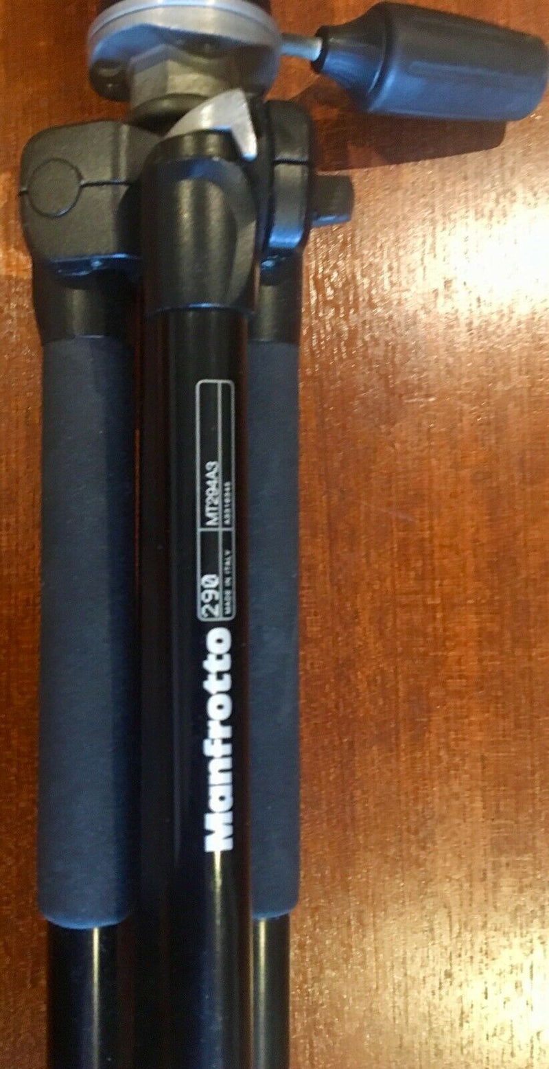 Manfrotto tripod MT294A3 290 Italy with head tilt pan 804RC2 camera